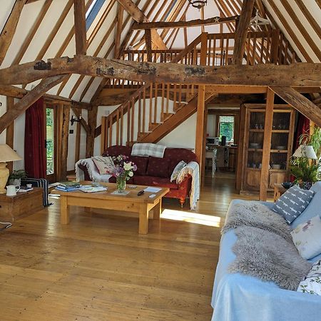 Cosy Listed Barn In Peaceful Country Village Granborough 外观 照片