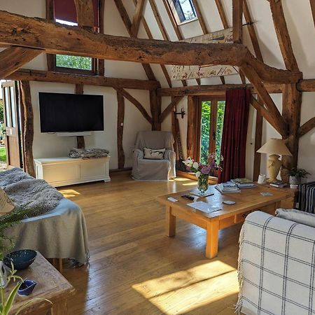 Cosy Listed Barn In Peaceful Country Village Granborough 外观 照片