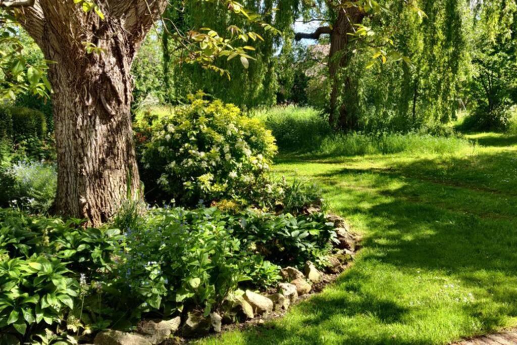 Cosy Listed Barn In Peaceful Country Village Granborough 外观 照片